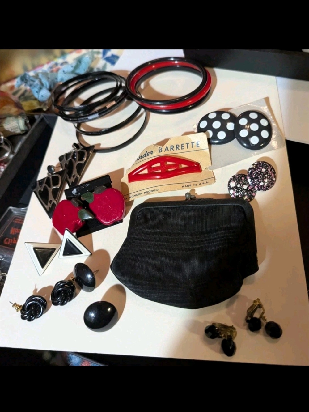 Vintage Jewelry Lot 70s 80s Plus 40s Coin Purse Red Black White Plastic Enamel